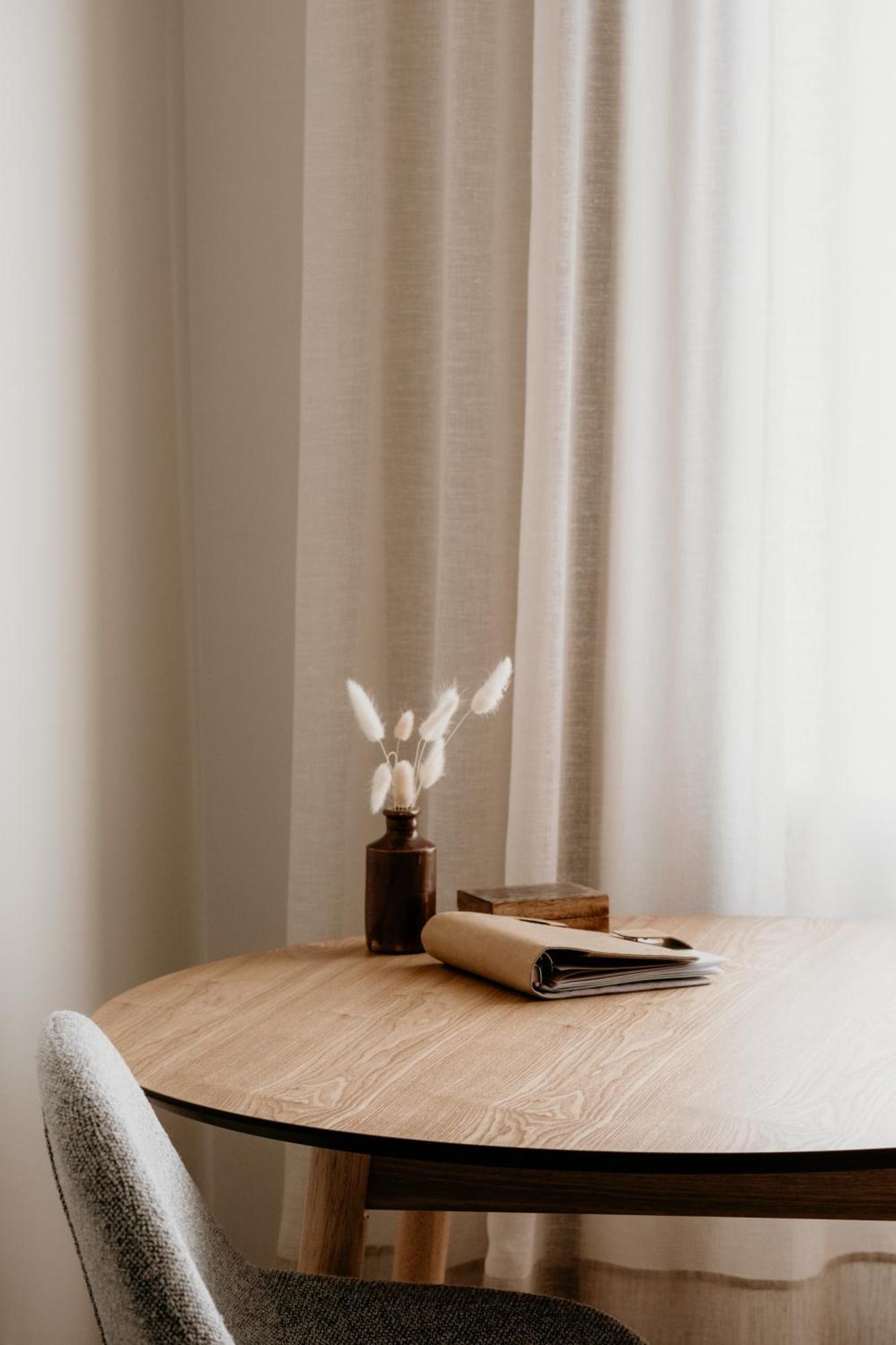 The Oak & Anchor Hotel Port Fairy Dış mekan fotoğraf Curtain made of linen