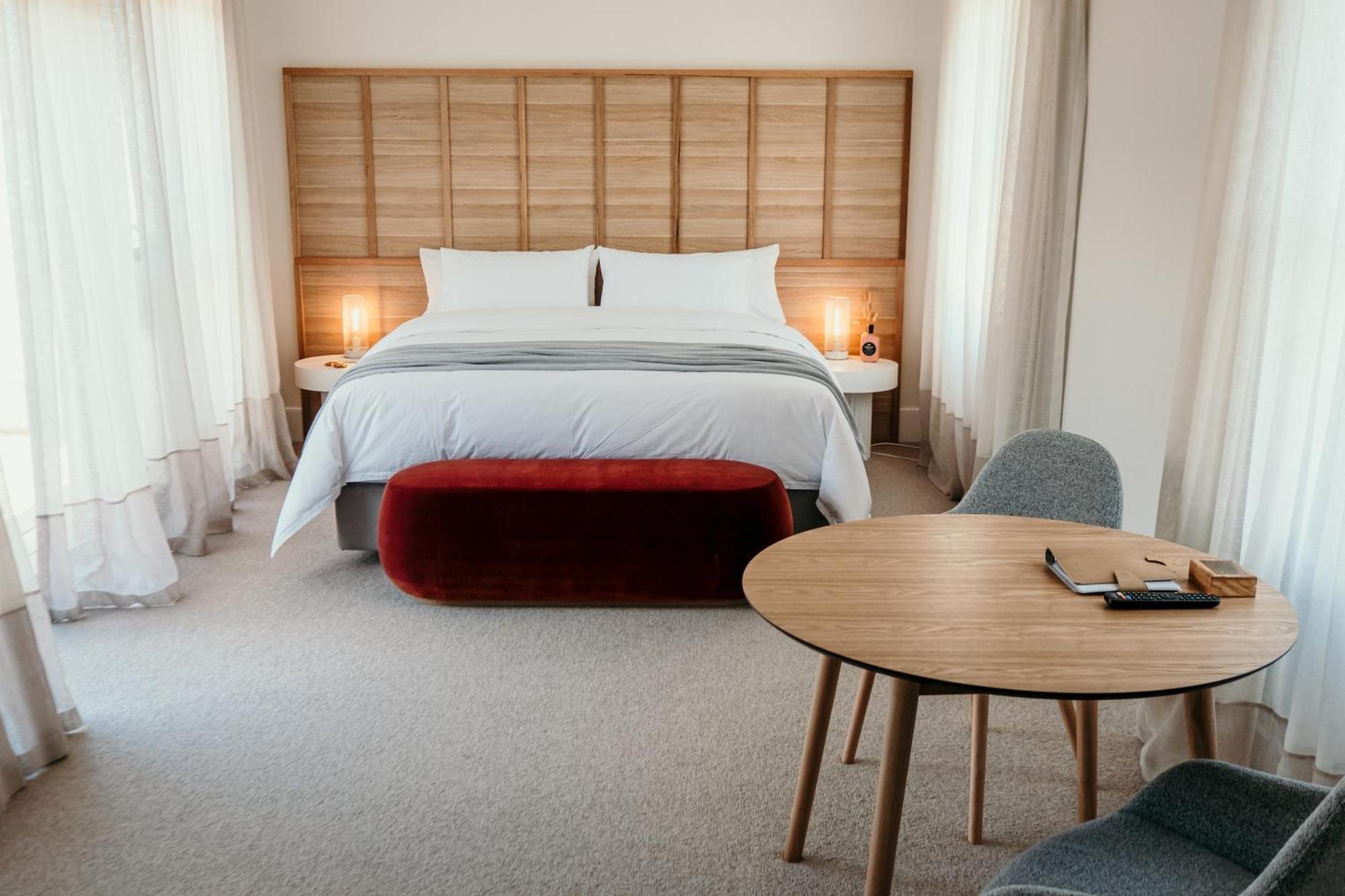 The Oak & Anchor Hotel Port Fairy Dış mekan fotoğraf A bedroom at the hotel